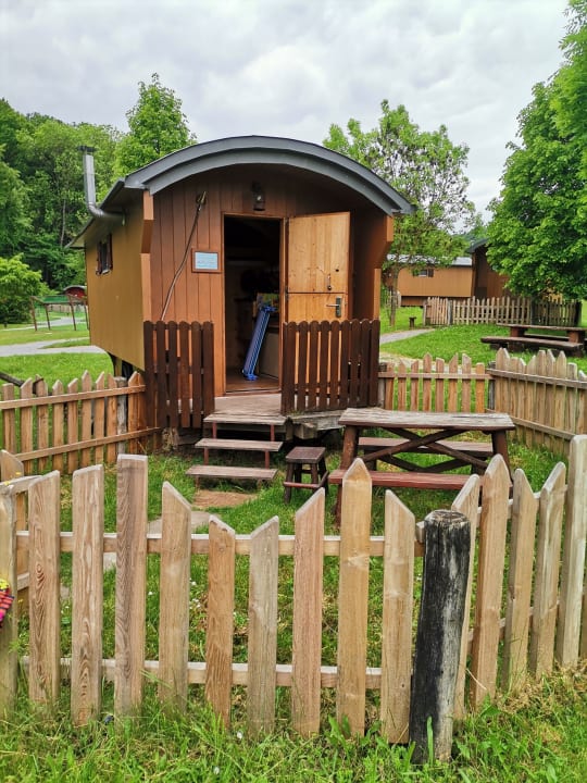 Außenansicht Natur-Resort Tripsdrill