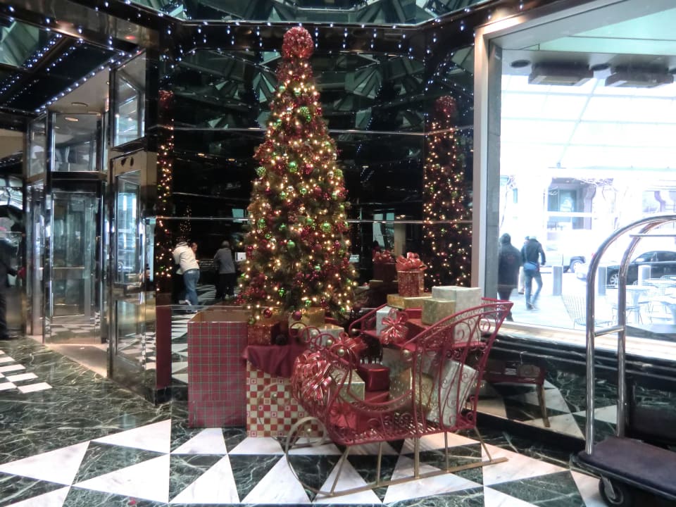 Lobby Millennium Hilton New York One UN Plaza