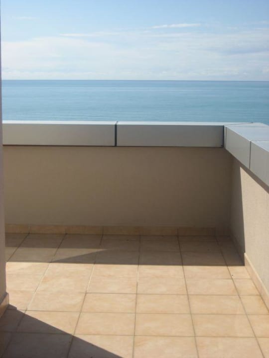 Balkon über 6m diese Seite Sherwood Exclusive Lara