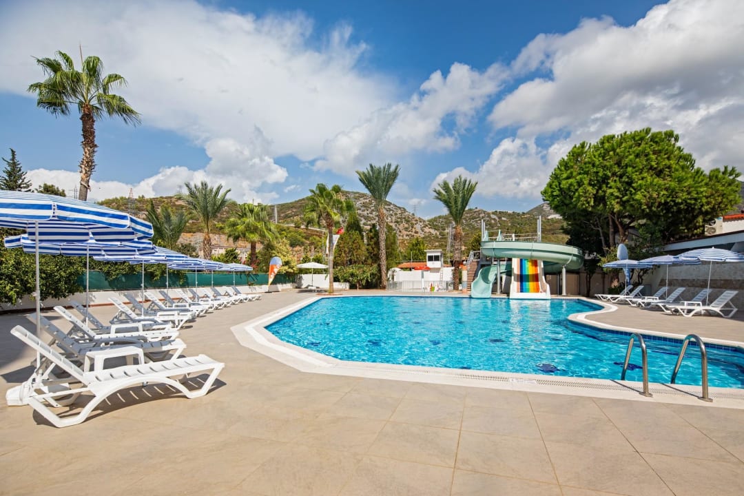 Pool Club Hotel Mirabell