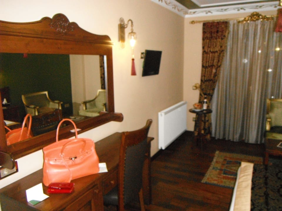 Loved the big mirror Garden House Istanbul