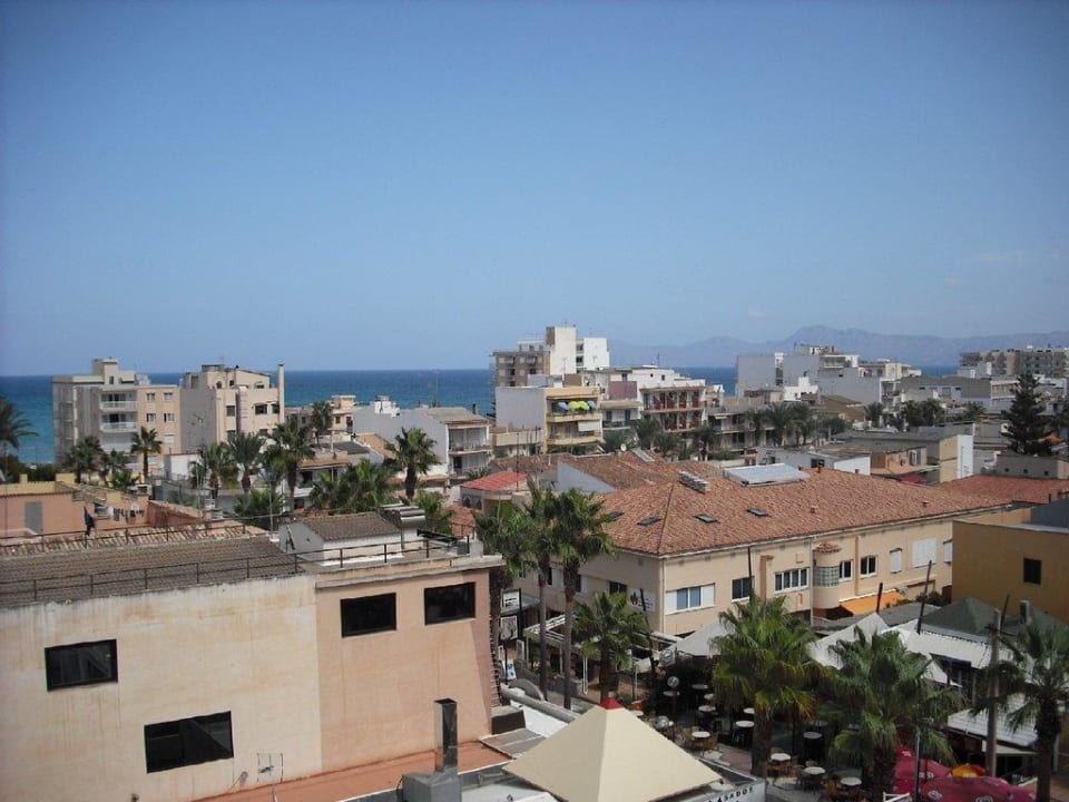 Blick rechts von Zimmer 414 NG Grupotel Farrutx