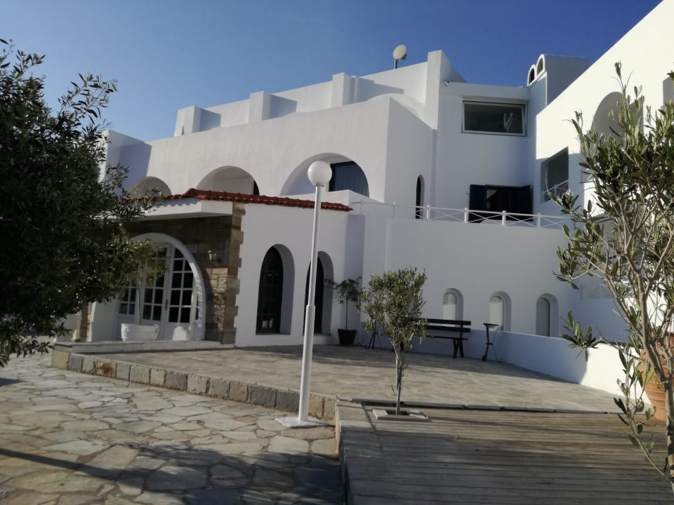 Eingang Peninsula Resort & Spa