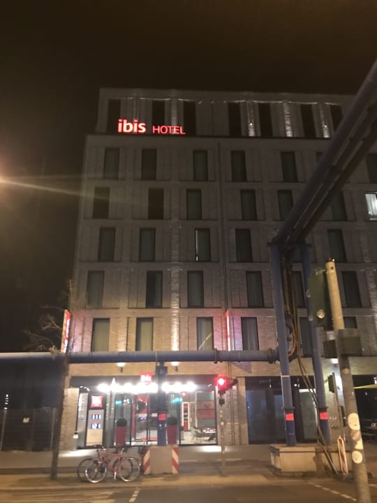Außenansicht ibis Berlin Hauptbahnhof