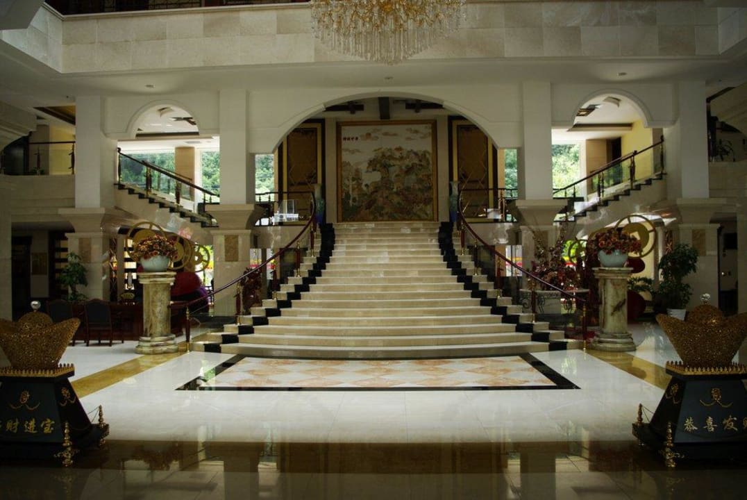Eingangsbereich  New West Street International Hotel