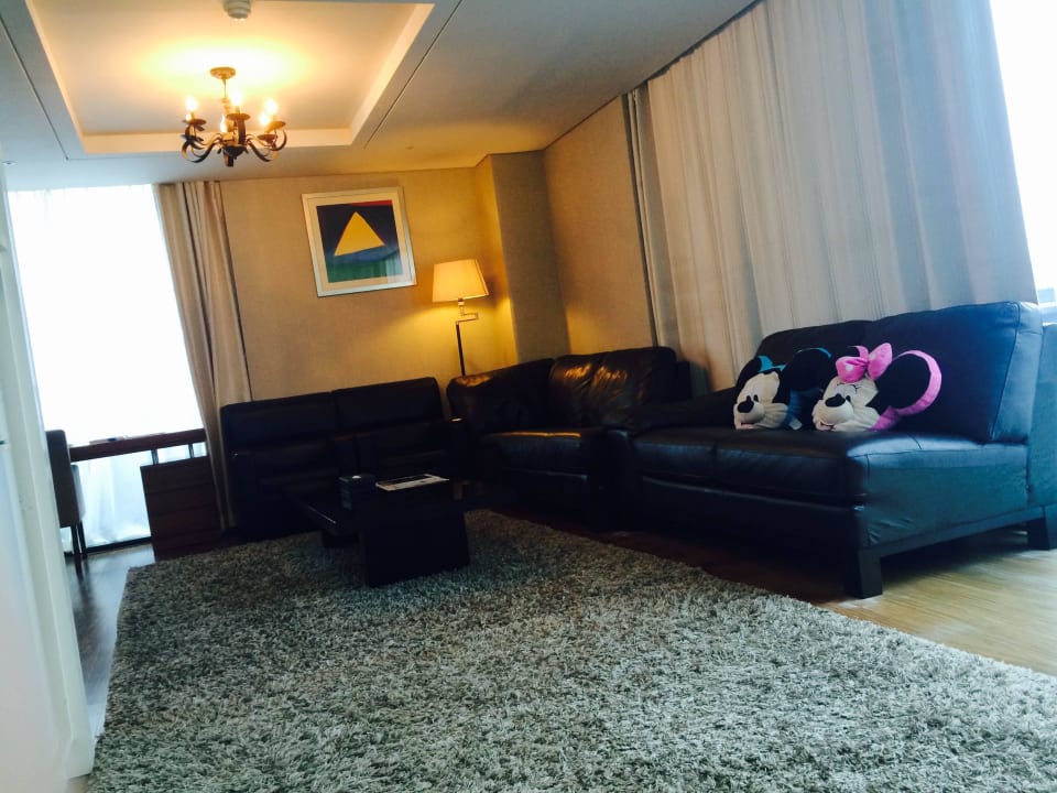 Presidential Suite Living Area Sunset Business Hotel