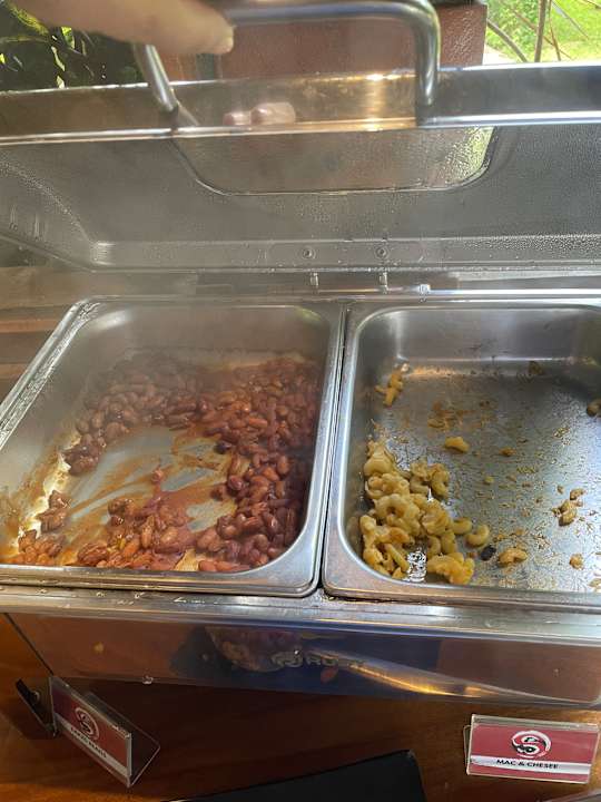 Gastro Adil Villa & Resort