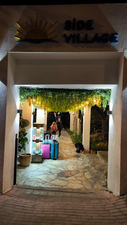 Außenansicht Side Village Hotel