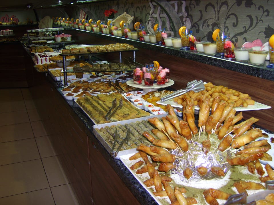 Jeden Tag was anderes - alles süße Sachen Tusan Beach Resort