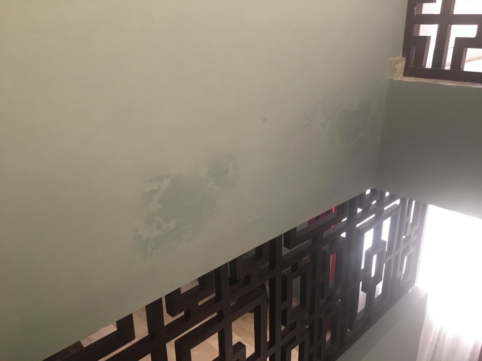 Feuchte Stellen Wand Treppenaufgang Hotel Grand Palladium Palace Resort, Spa & Casino