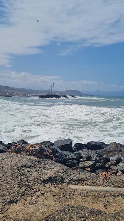 Strand Hotel Aphrodite Beach Club