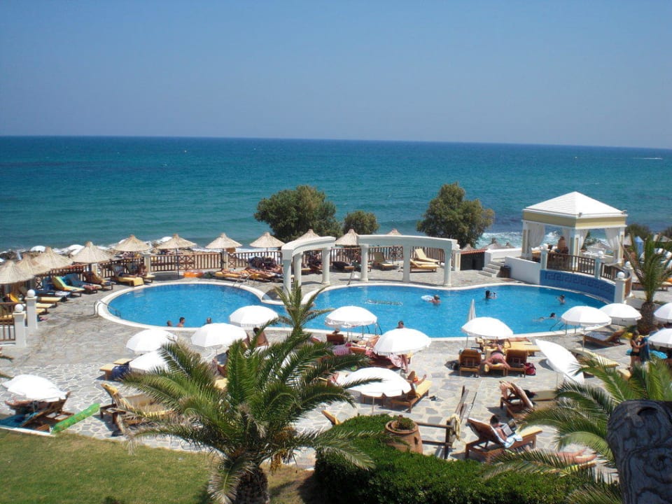 Pool Alexander Beach Hotel & Village Resort