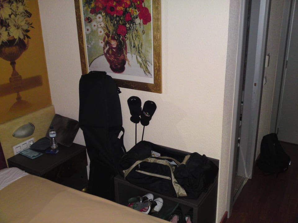 Wenig Platz fürs Gepäck allsun Hotel Bella Paguera