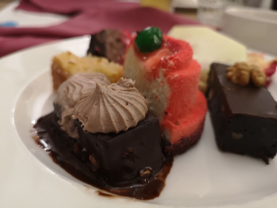 Gastro Well Palace Side