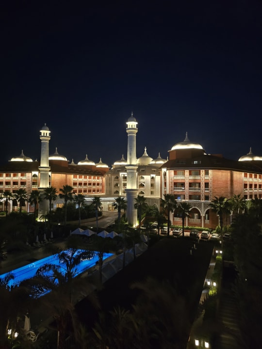 Außenansicht Royal Taj Mahal Hotel