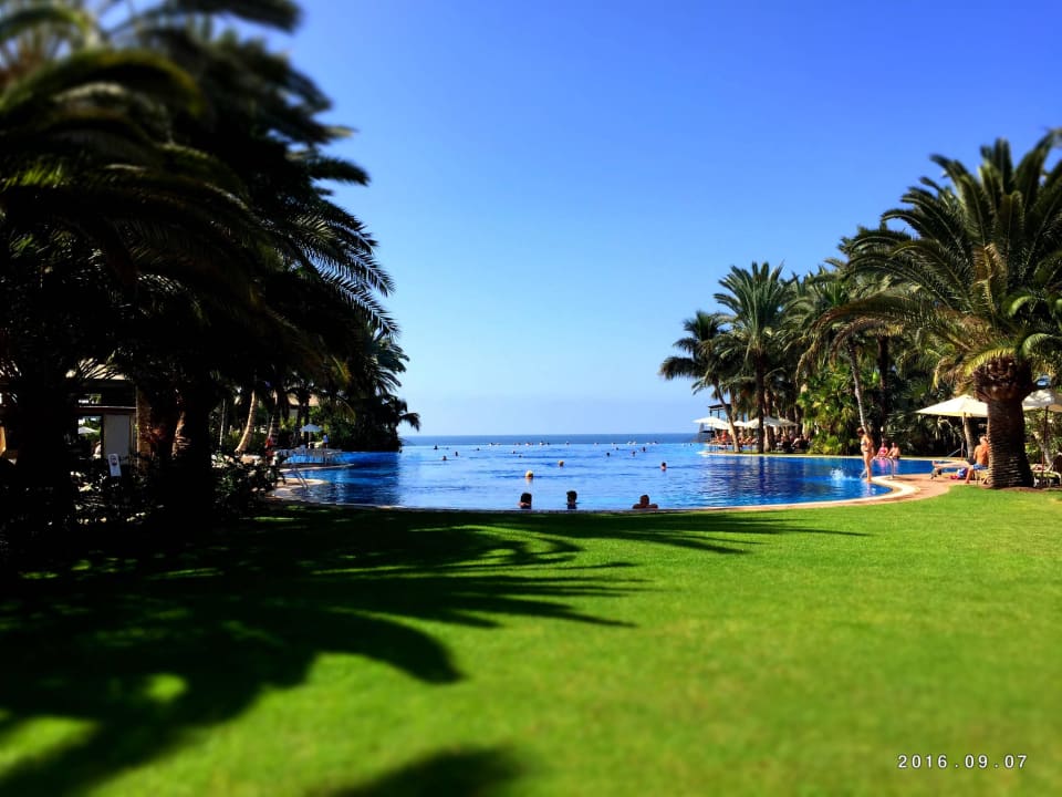 Großer Pool Lopesan Costa Meloneras, Resort & Spa