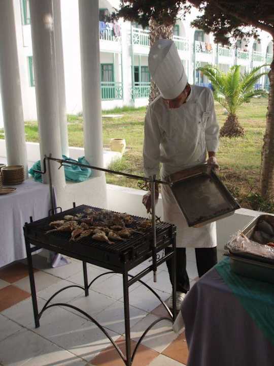 Fisch und Fleisch wird immer LIVE gegrillt Hotel El Mouradi Cap Mahdia