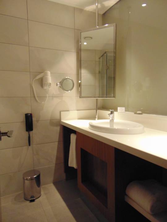 Zimmer Crowne Plaza Nairobi Airport