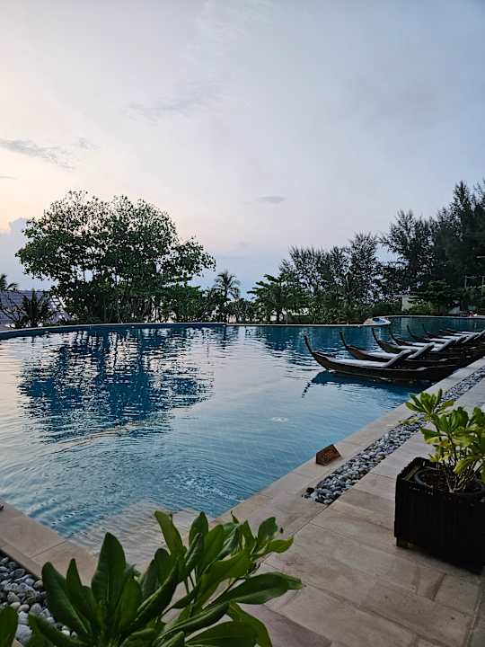 Pool Santhiya Phuket Natai Resort & Spa