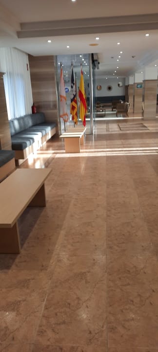 Lobby HSM Reina del Mar