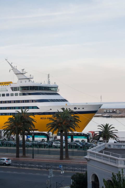 Hafennähe Hotel Riviera