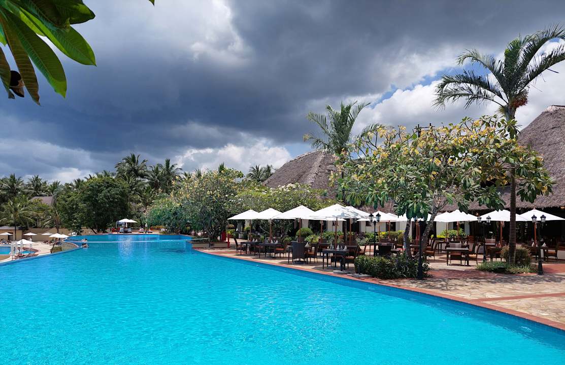 Pool Sea Cliff Resort & Spa