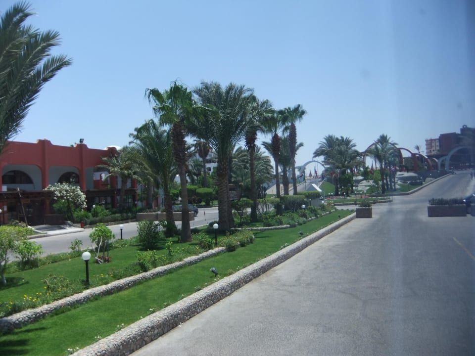 Gartenbereich am Eingang Arabia Azur Resort
