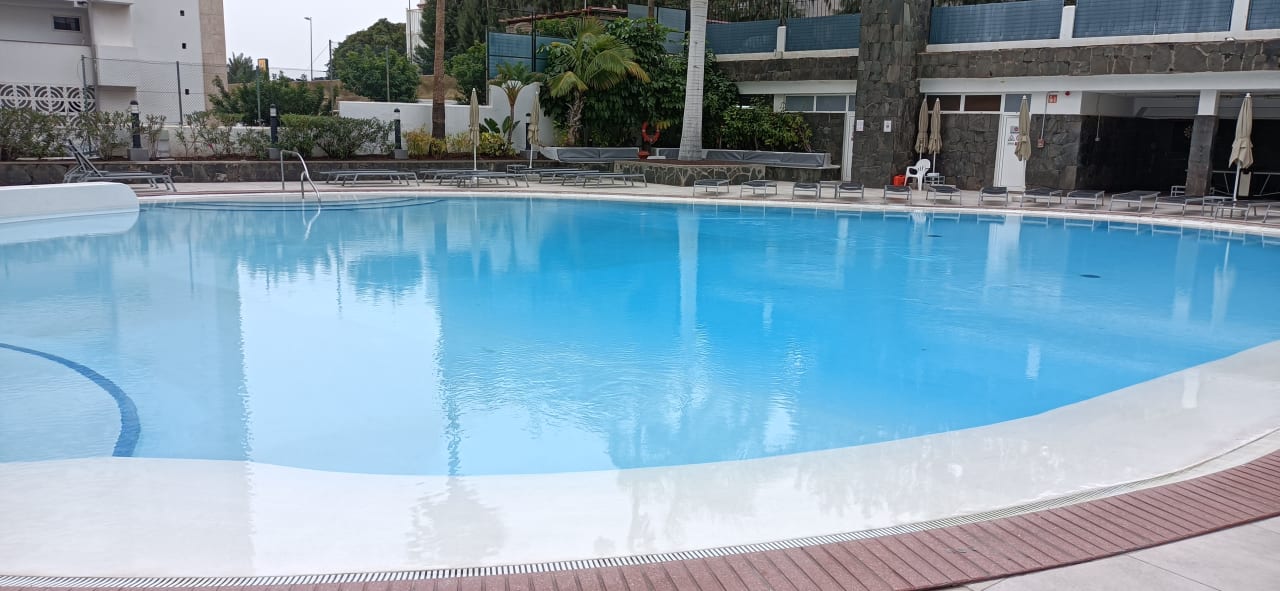 Pool allsun Hotel Lucana