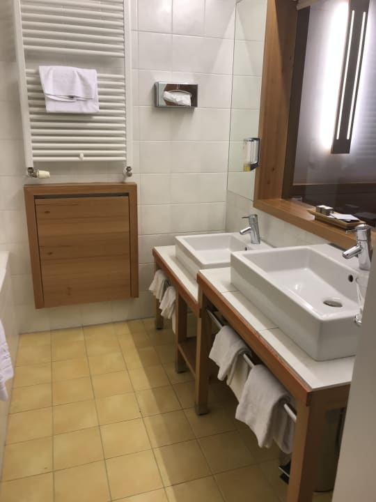 Zimmer Falkensteiner Family Resort Lido