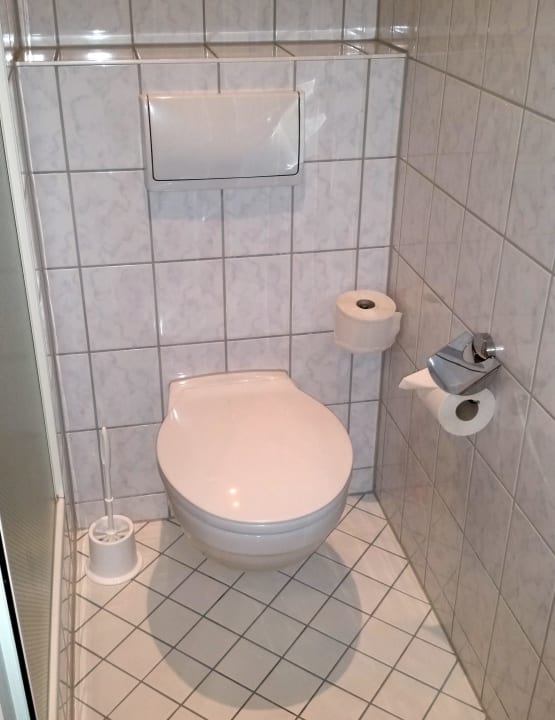 Toilette Holiday Inn Express München - Messe