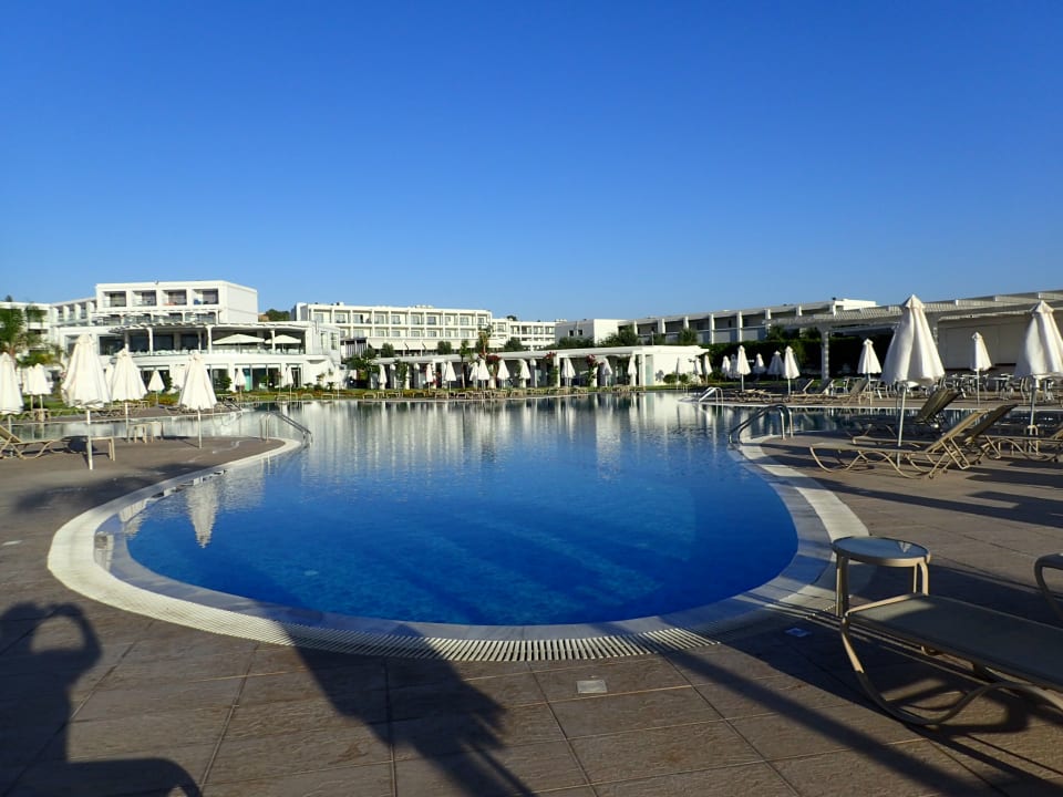 Pool Asterias Beach Resort