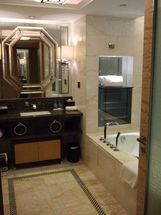 Bad Hotel Wyndham Grand Plaza Royale Oriental Shanghai