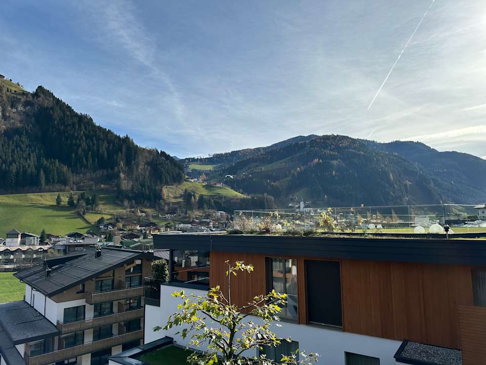 Ausblick DAS EDELWEISS Salzburg Mountain Resort