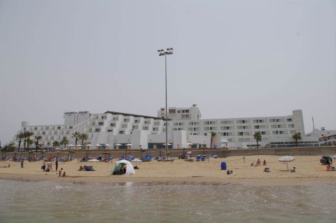 Widok od strony morza Atlas Amadil Beach Hotel