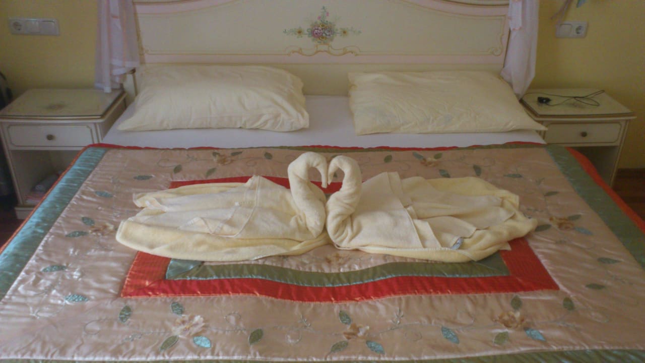 Kreation aus Badetücher Schlössl Hotel Kindl