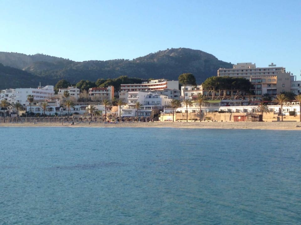 In der Mitte ist die Pension Pension Maria Eugenia