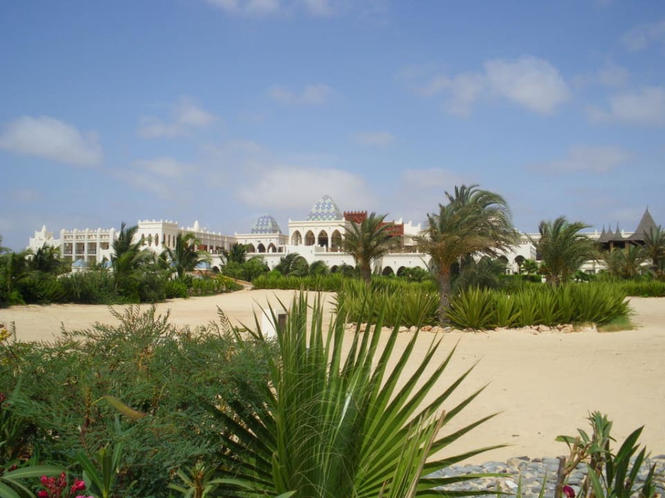 Blick vom Strand aus Hotel Riu Karamboa