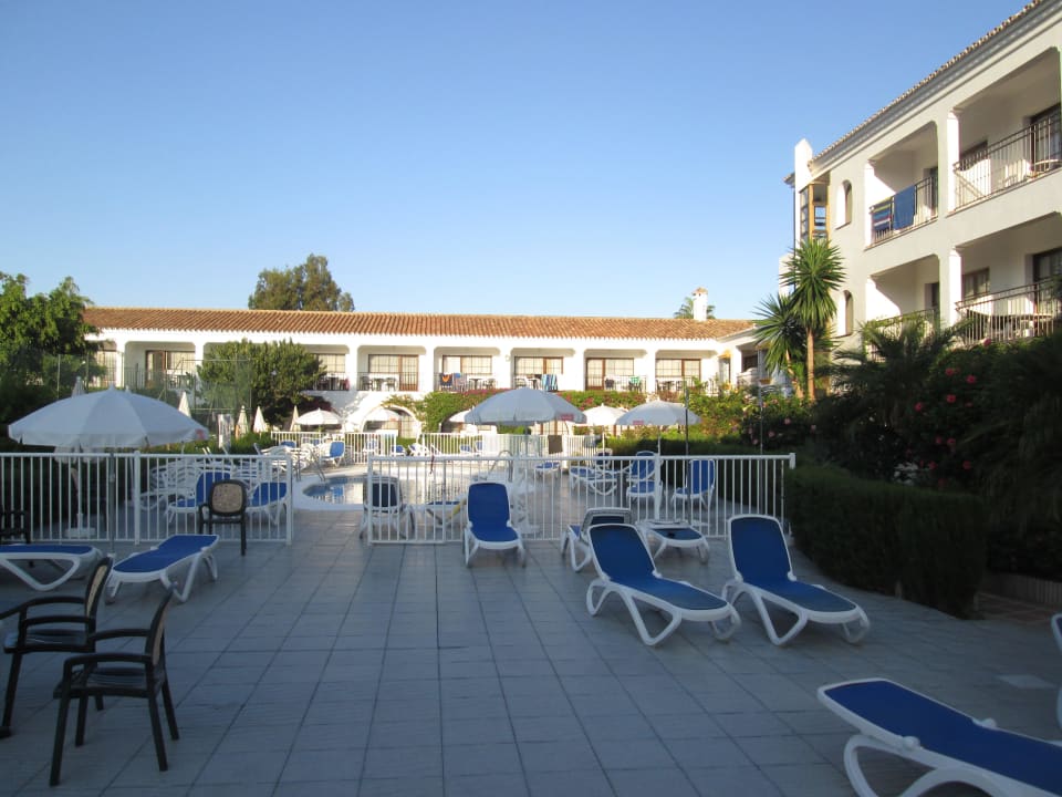 Liegen in der Gartenanlage Globales Cortijo Blanco