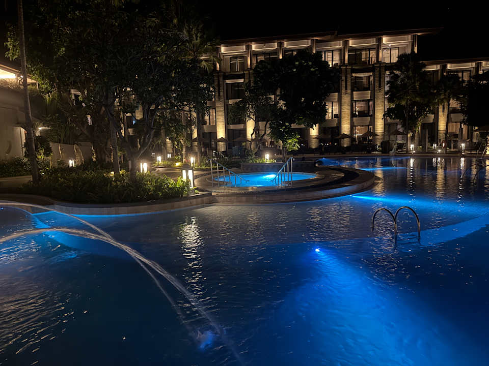 Pool Courtyard by Marriott Bali Nusa Dua