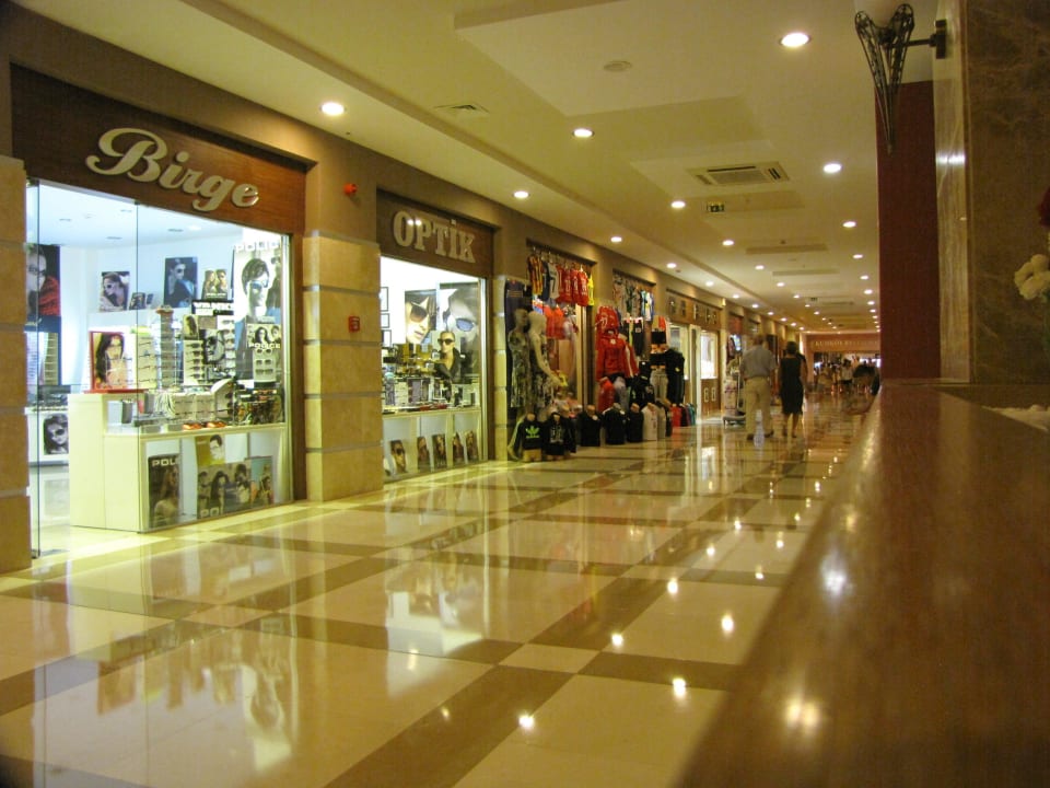 Einkaufsmöglichkeiten im Hotel Sunis Kumköy Beach Resort Hotel & Spa