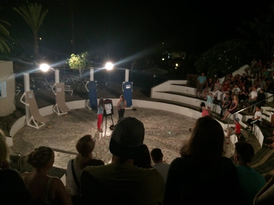 Amphittheater - Abendprogramm allsun App.-Hotel Esquinzo Beach