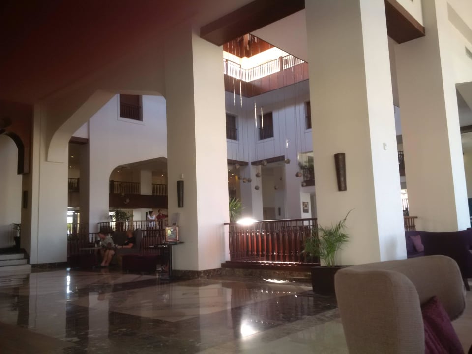 Lobbybereich Steigenberger Aqua Magic