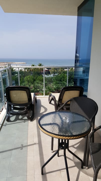 Ausblick Commodore Elite Suites & Spa - Adults only