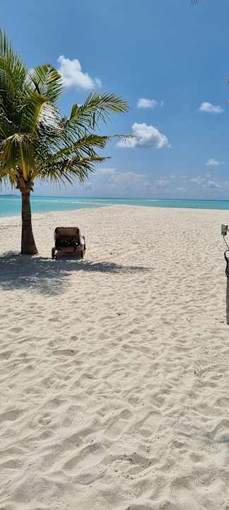 Strand Kuredu Island Resort & Spa