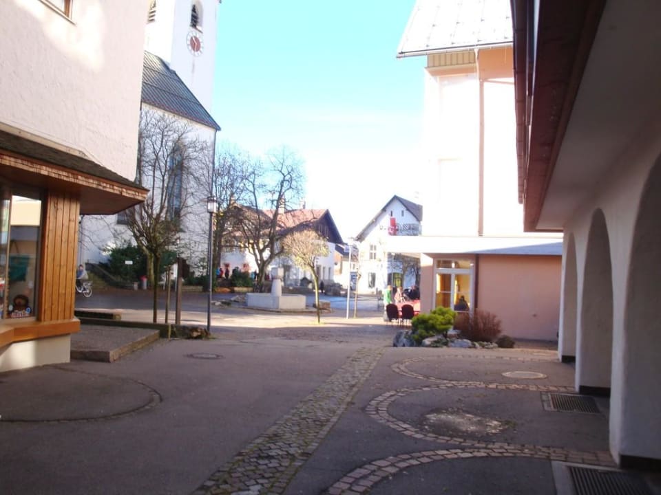 Kirche gegenüber Hotel Hotel Mohren