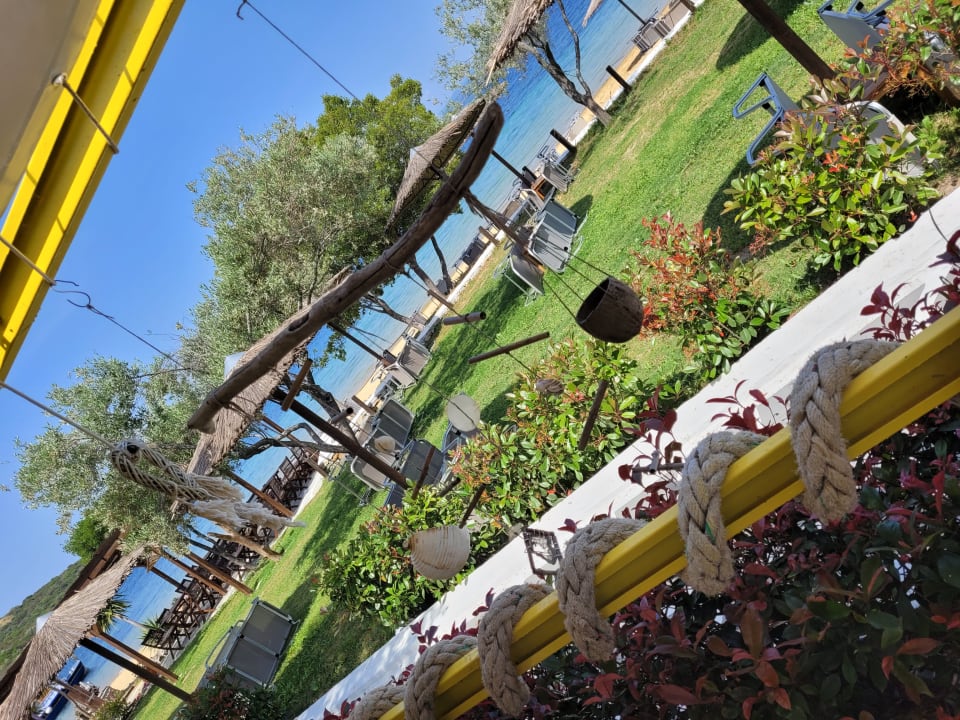 Ausblick Akrathos Beach Hotel