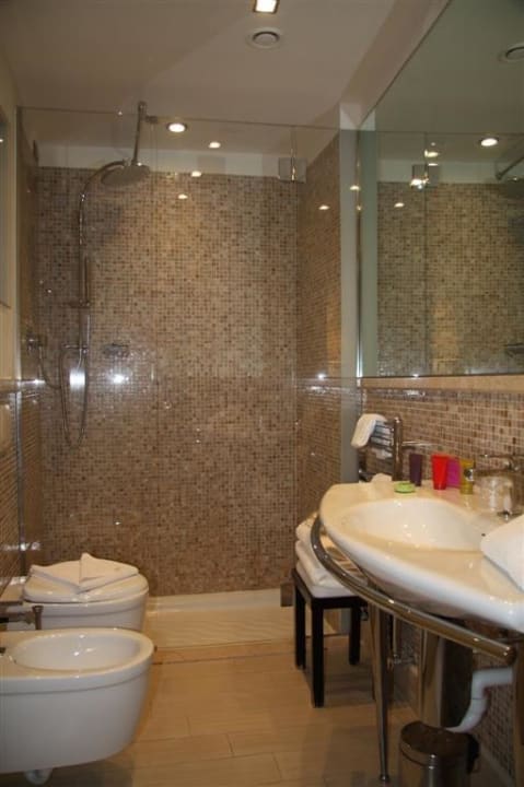 Bad Hotel Riviera dei Fiori