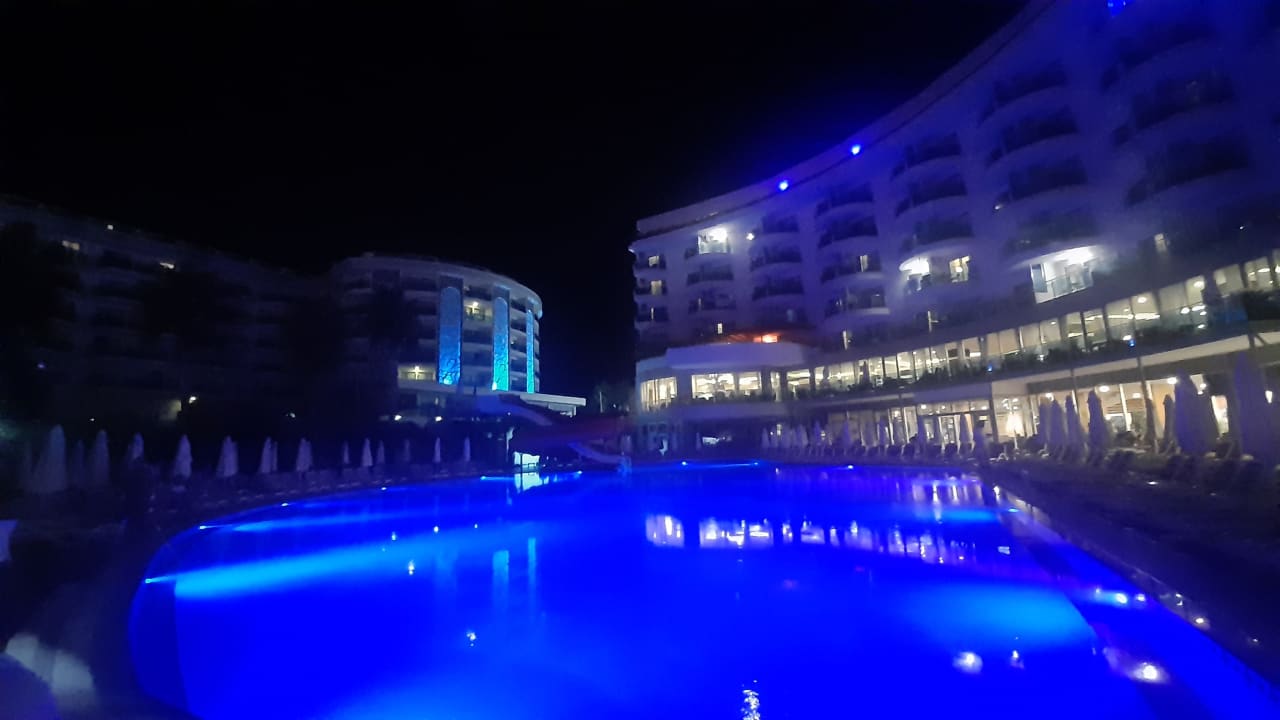 Außenansicht Narcia Resort Side