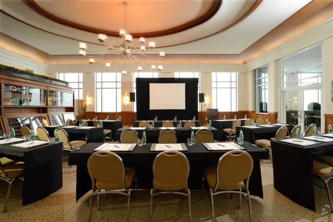 Oval Room-Meeting Space Hotel The National