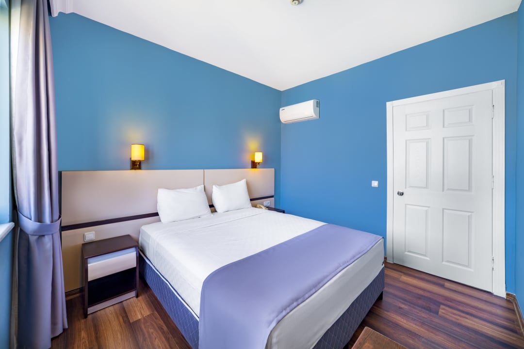 Zimmer Royalisa City Apart Hotel